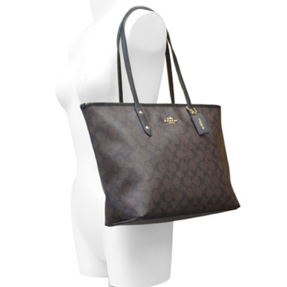 Coach Signature large zipper tote - Picture 2 of 8